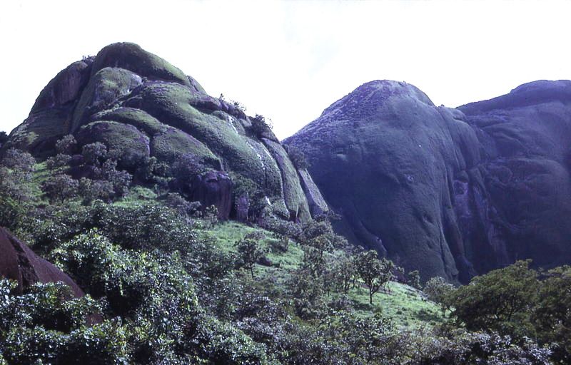 Sierra Leone, Kamabai Rock Shelter (c) John Atherton